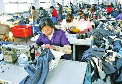 服裝廠有污染嗎？服裝服飾出租 綠色經濟下的新選擇